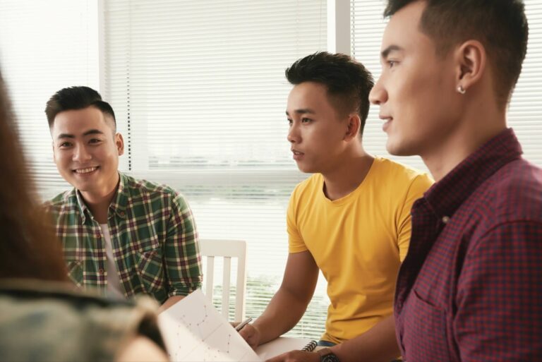learning vietnamese and thai